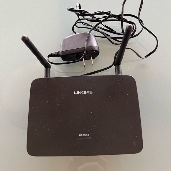 Linksys RE6500 AC1200 Max WiFi Gigabit Range Extender (w/4 ports) Upto 1.2 GBPS - Picture 7 of 7